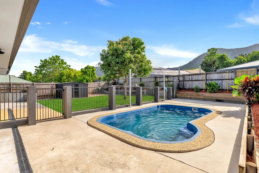 19 Shelbourne Street, Bentley Park, QLD 4869