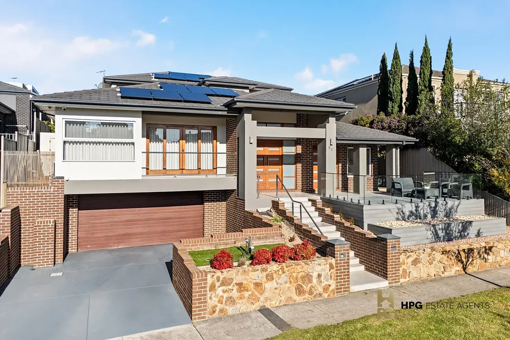 Attwood 4कमरा The Trinity Effect: Three Levels, One Standout Home