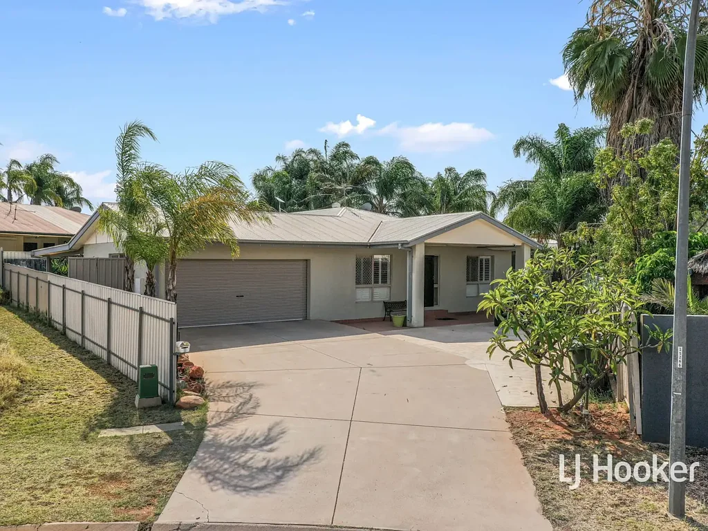 2 Coppock Court, Desert Springs, NT 870