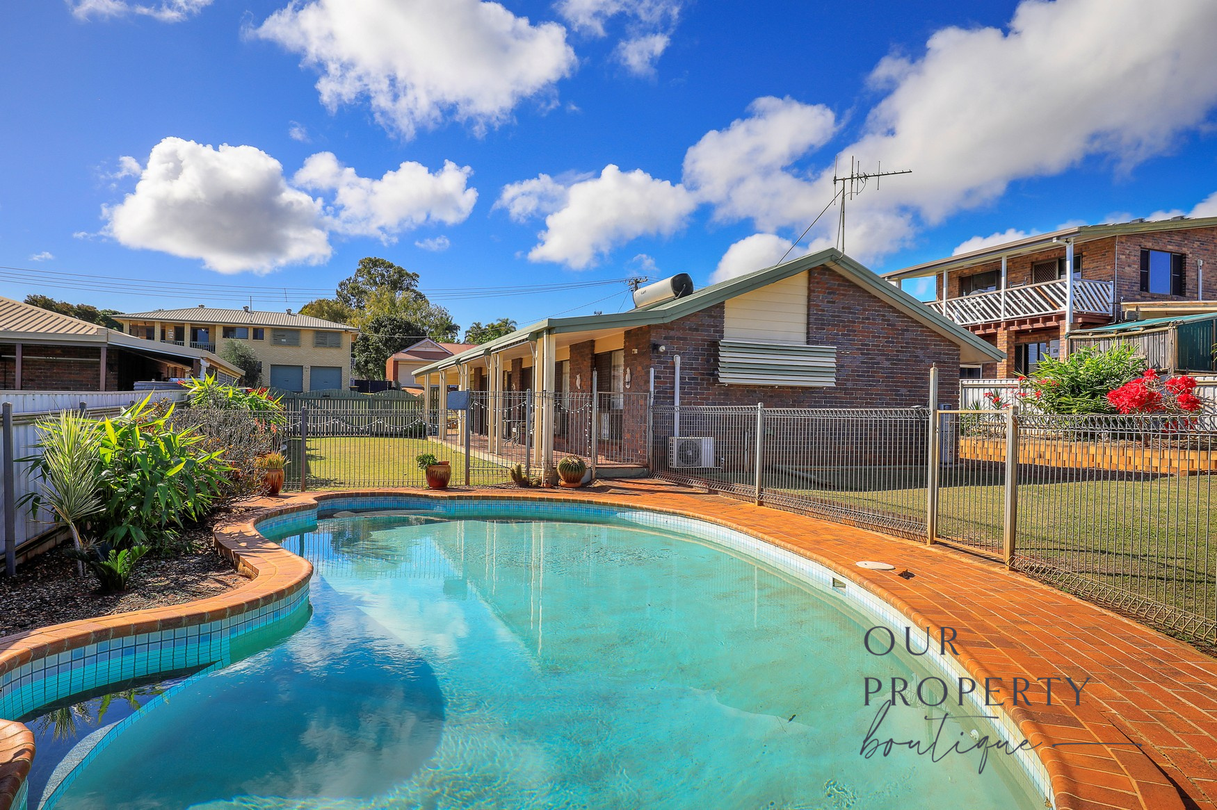 12 LINDEN CR, QUNABA QLD 4670, 0房, 0浴, House