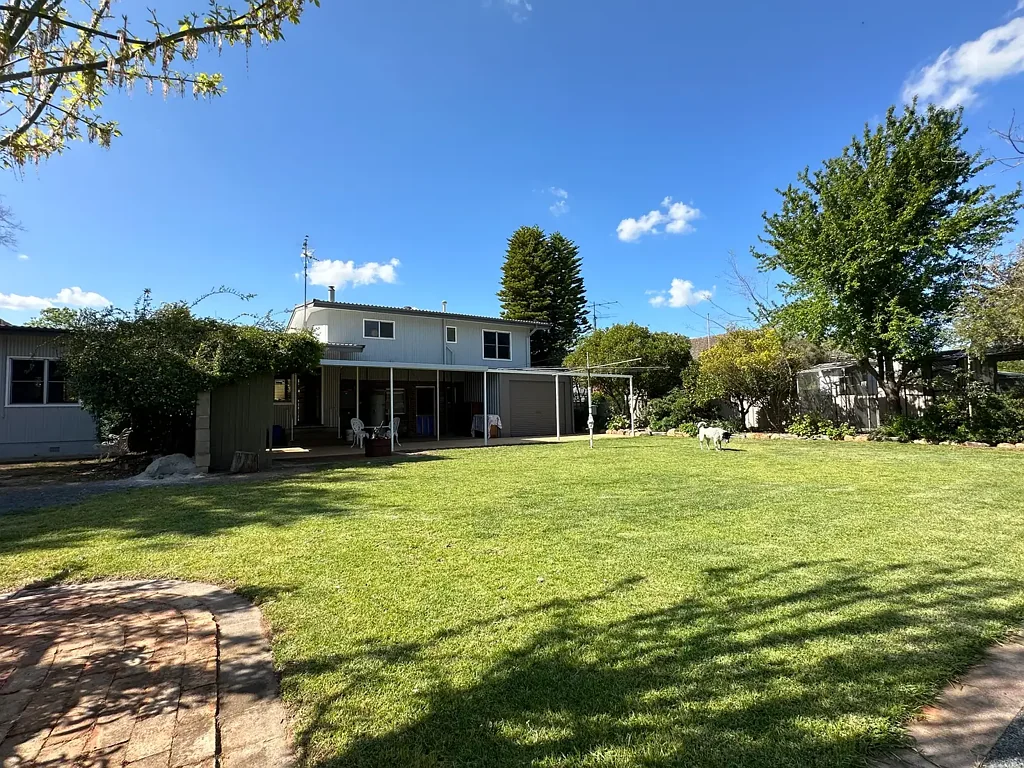 20 Sladen Street East, Henty, NSW 2658