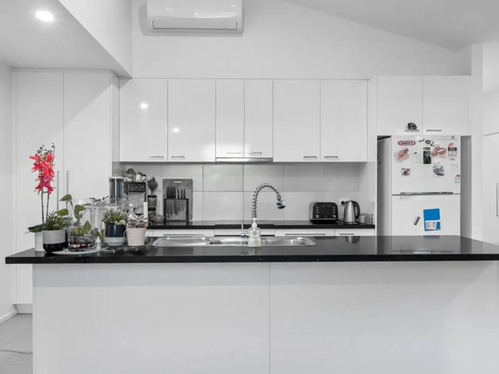 102/27 Hotham Street, Cranbourne, VIC 3977, 2 Bedrooms, 1 Bathrooms, Apartment