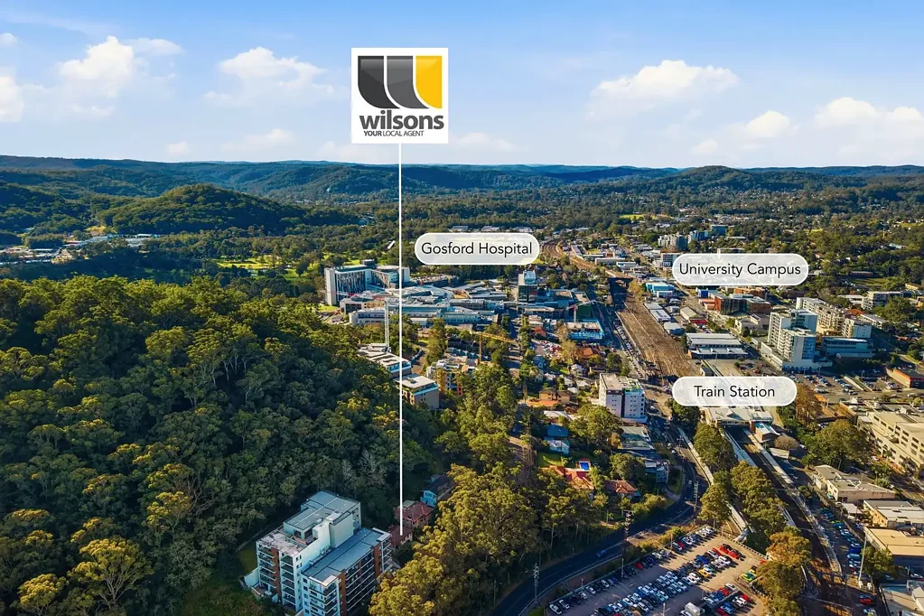Gosford 4कमरा Dual Income Home, Development Opportunity in Gosford.
