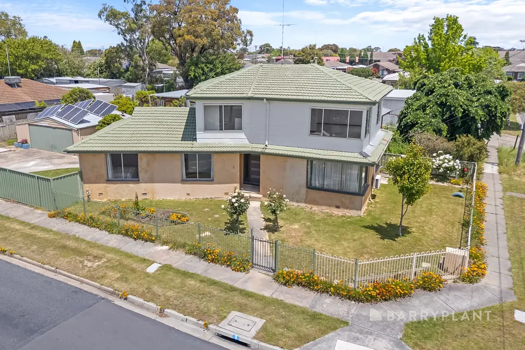 6 Manneville Street, Wendouree, VIC 3355