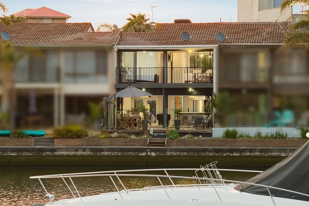 Patterson Lakes 2Phòng ngủ Experience Lakeside Living Wrapped in Luxury