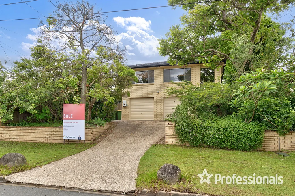 12 Monaro Crescent, Ferny Hills, QLD 4055