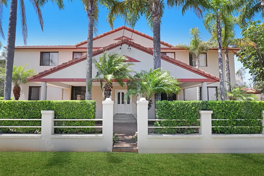 Fairy Meadow 3 Slaapkamer Stylish villa style unit