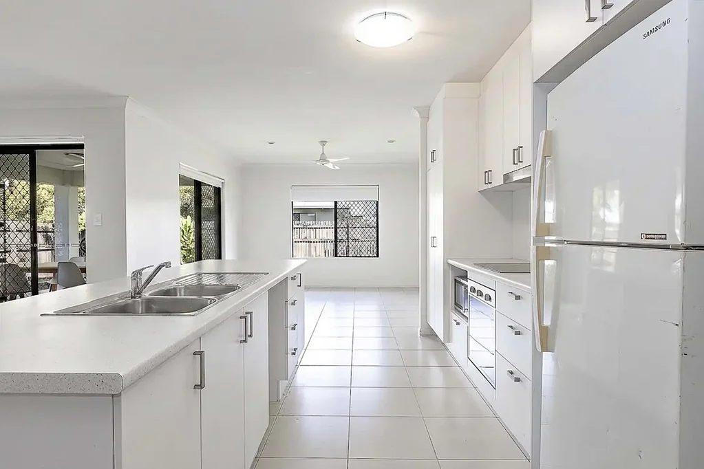 Mount Low 4 Bedroom Well-Designed Home Offering Strong Rental Potential!