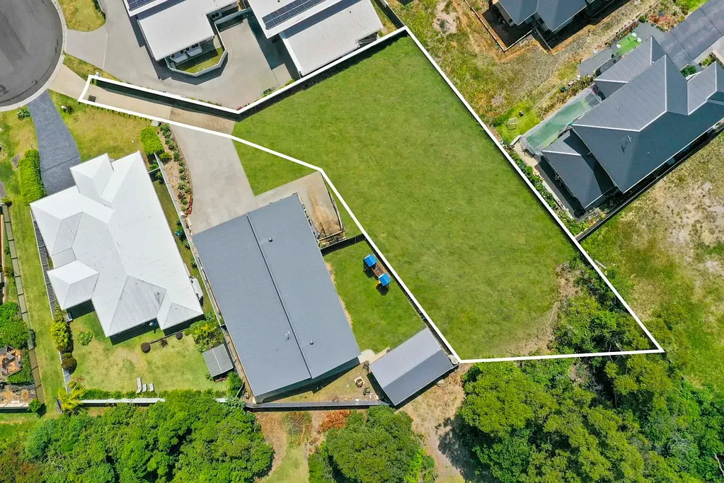 Mollymook  Build Your Dream or Invest in Opportunity with 901sqm in Stunning Mollymook