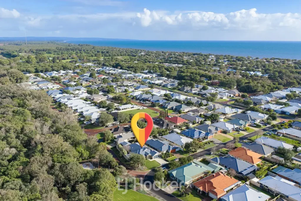 Broadwater 4 Slaapkamer GRAND FAMILY LIVING WITH PREMIUM UPGRADES IN ABBEY WATERS