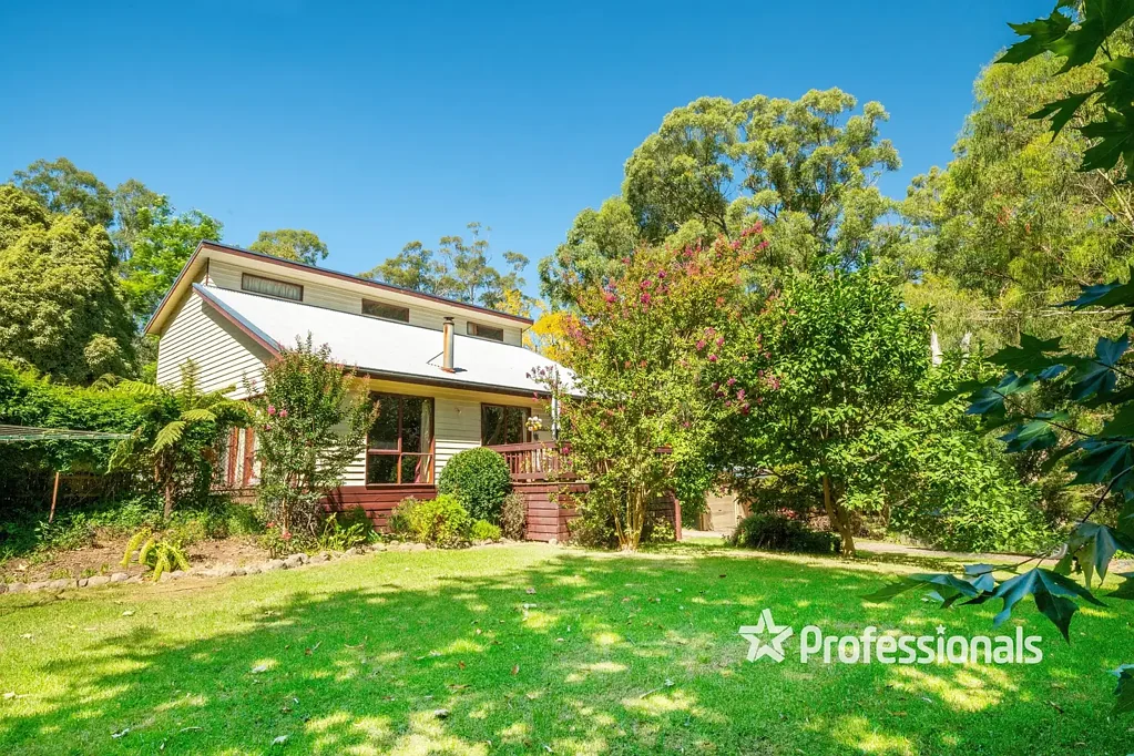 Millgrove 5Kwarto SECLUDED FARMLET ON 3.5 ACRES