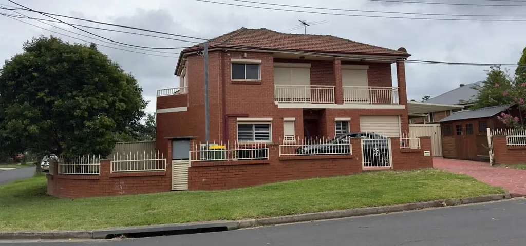 Villawood 4બેડરૂમ Affordable comfort in a prime location.