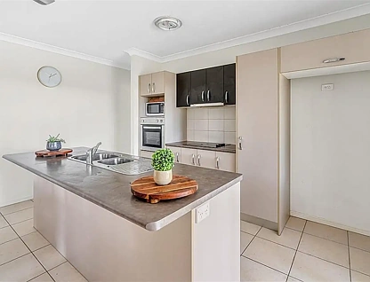 6 Totley Chase, Trinity Park, QLD 4879, 4房, 2浴, House