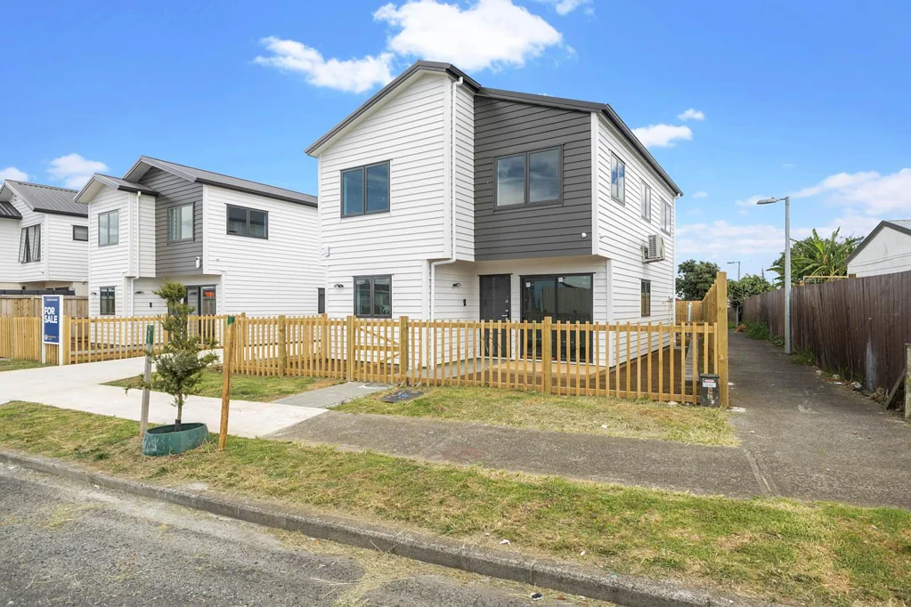 1/68 Maplesden Drive, Clendon Park, Manukau City, Auckland