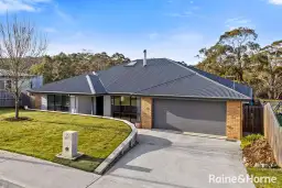 25 Kingsgate Circle, Huntingfield