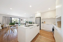 17/13 Fenton Street, Fairfield