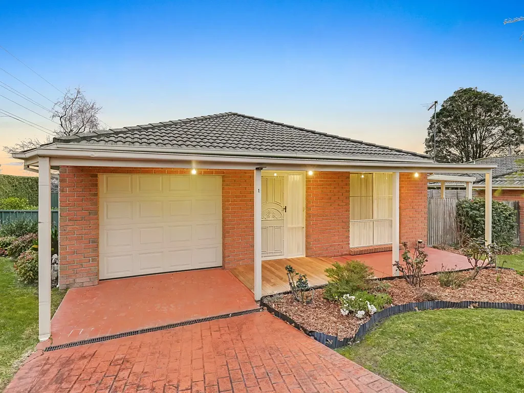 Bunyip 2 Bedroom Immaculate Bunyip Townhouse!