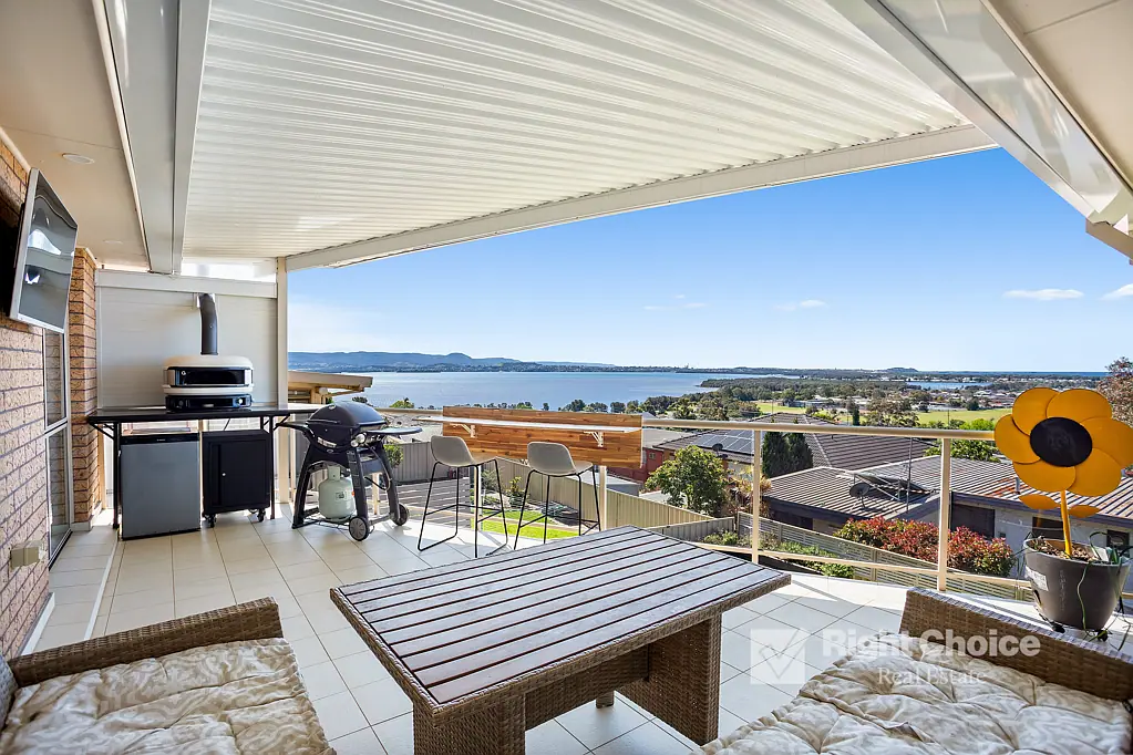 30 Cuthbert Drive, Mount Warrigal, NSW 2528