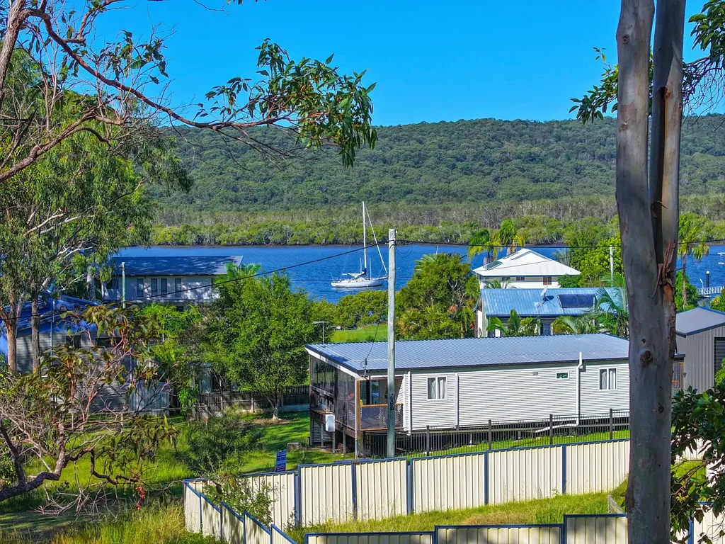 51 Highland Ridge Road, Russell Island, QLD 4184