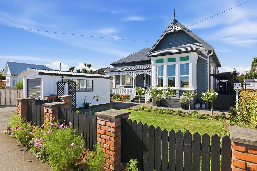 New Plymouth Central 4 Slaapkamer Rose Garden Cottage