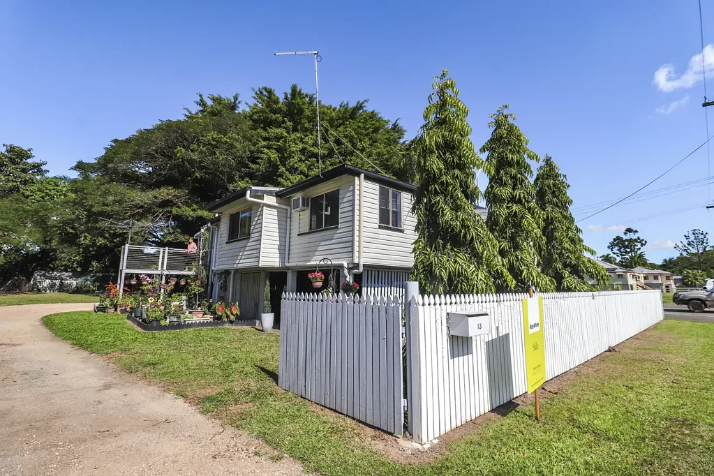 Ingham 3房  Exquisite Renovated Queenslander with Modern Comforts and Sustainable Living