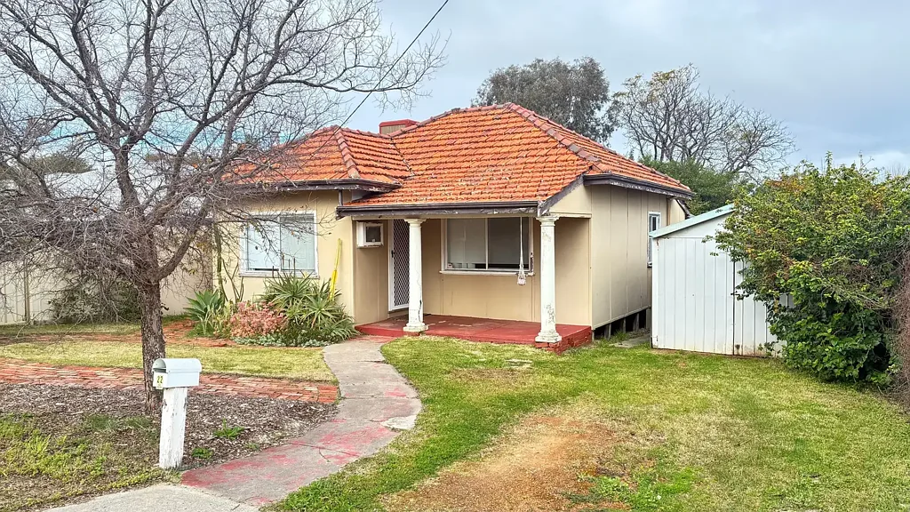 Bayswater 2房  A Rare Bayswater Opportunity on a Full-Size 614sqm Green Title Block