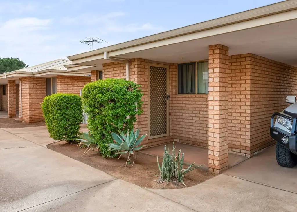 NEAT & TIDY 3x1 BRICK UNIT