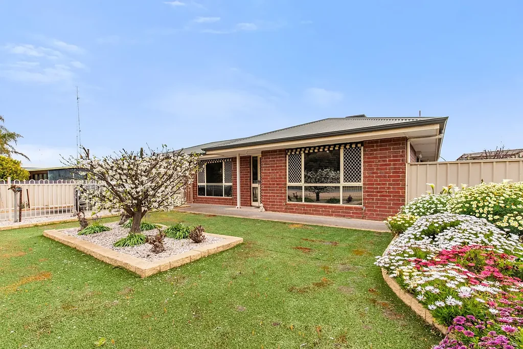 Moonta Bay 4 Bedroom Perfectly Positioned