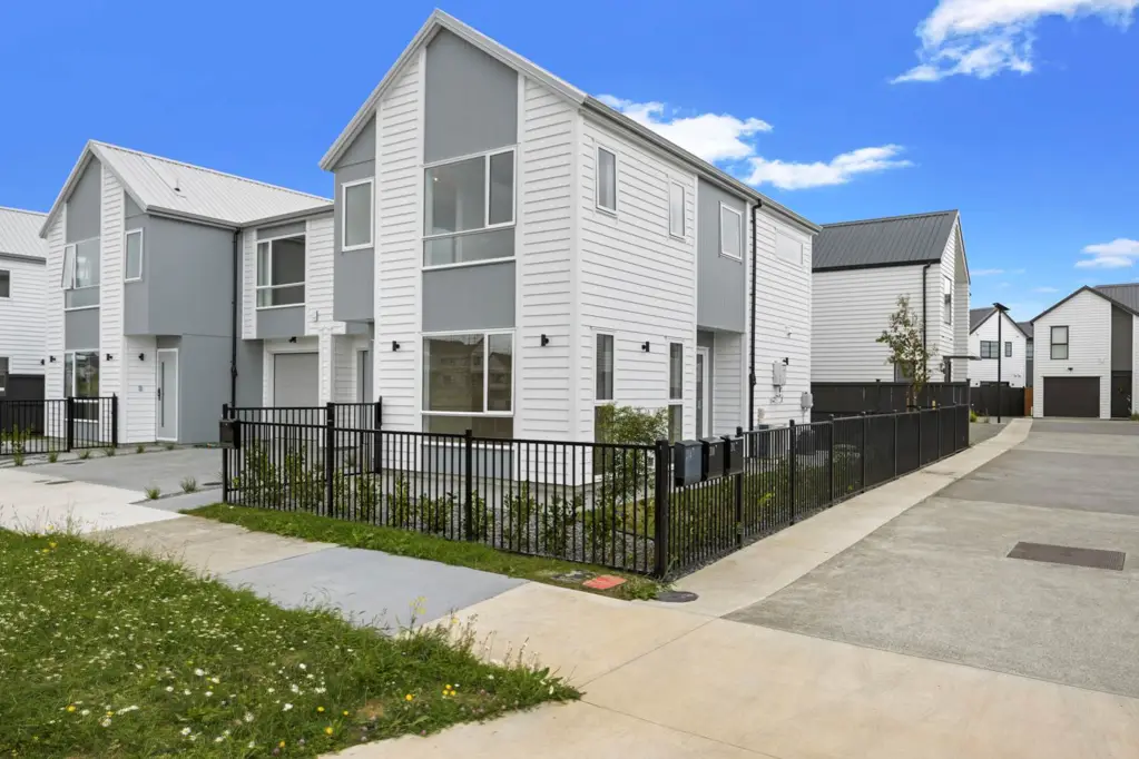 Huapai 4Kwarto Brand New, Modern Family Home