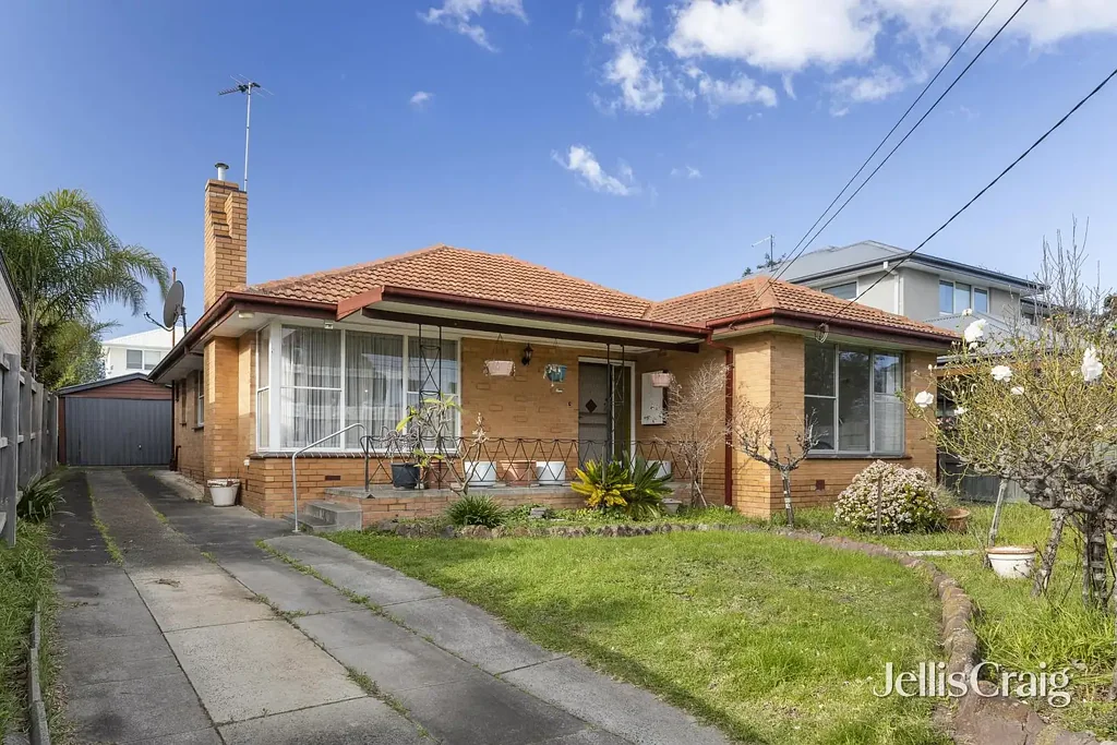 Bentleigh East 4 Slaapkamer A 60s groove with next gen opportunity