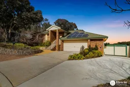 4 APPLEBOX PL, Jerrabomberra