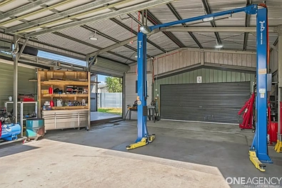Traralgon 5 Bedroom A Home with More Up It's Sleeve