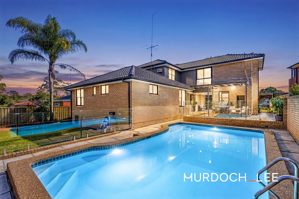 Baulkham Hills 5Zimmer Expansive Family Residence with Pool & Two Master Suites | Walk to Matthew Pearce