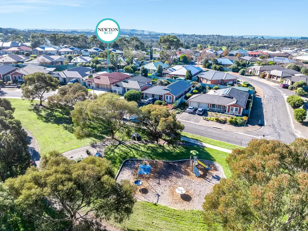Encounter Bay 3房  Grow, Gather & Enjoy - A Beautiful Home with a Garden That Gives Back