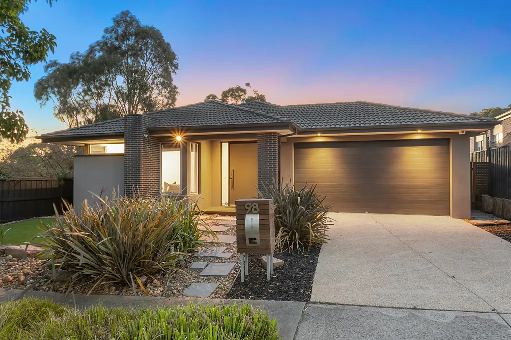 98 Majestic Drive, Officer, VIC 3809