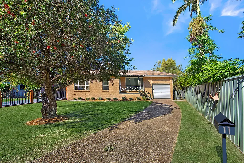 11 Cranbrook Crescent, Killarney Vale, NSW 2261