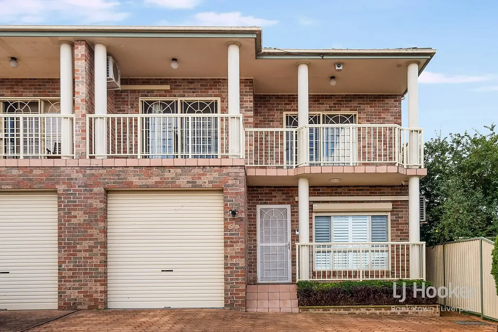 Bright, Spacious and Modern Duplex