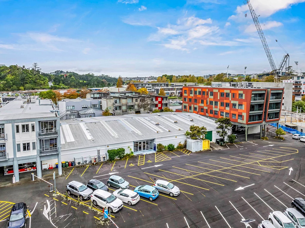 Albany EDUCATION OR OFFICE IN ALBANY 1,350M² - 4,200M²