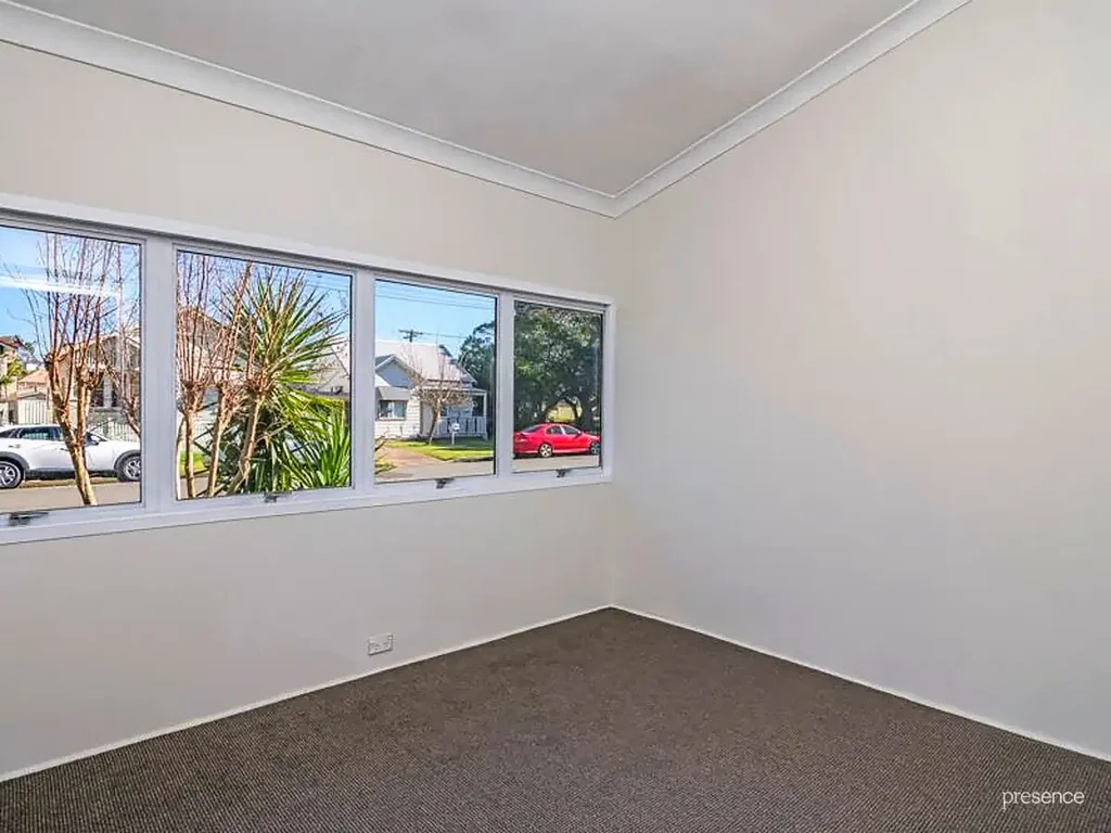 SPACIOUS FAMILY HOME WITH TWO LIVING AREAS AND HUGE YARD