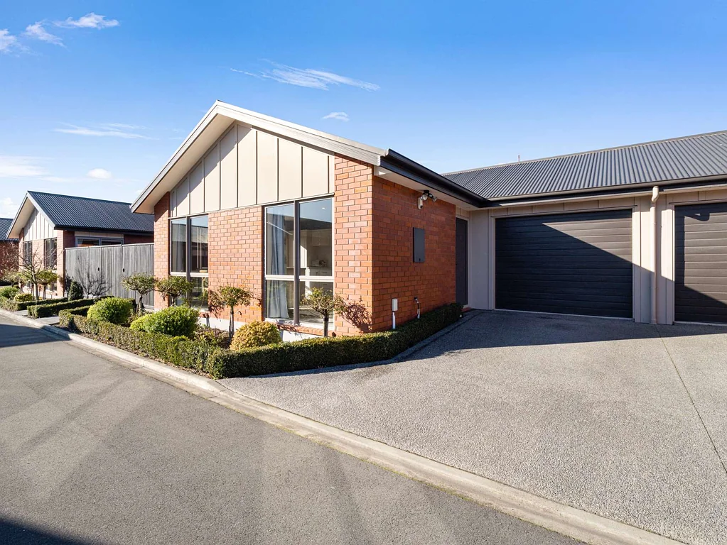 Hoon Hay 2 Slaapkamer Impeccable Lifestyle for Over 60’s!