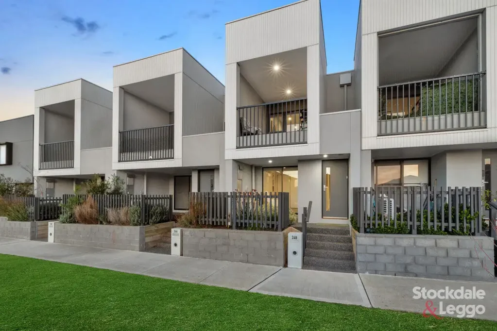 Cranbourne South 2房 时尚、舒适与便利！ Style, Comfort & Convenience!