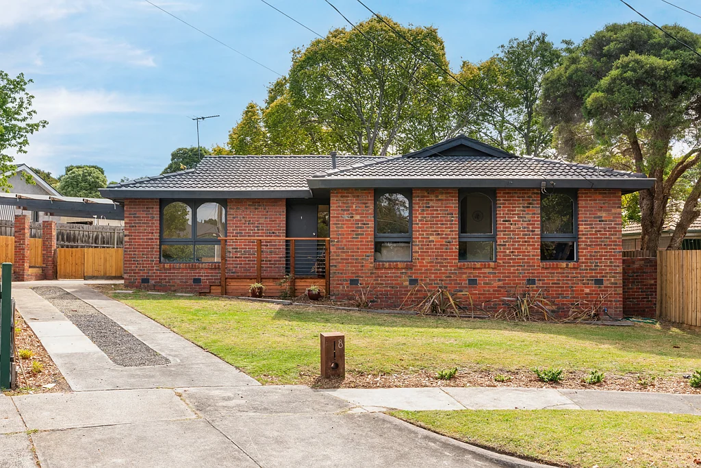 8 Coora Court, Frankston, VIC 3199