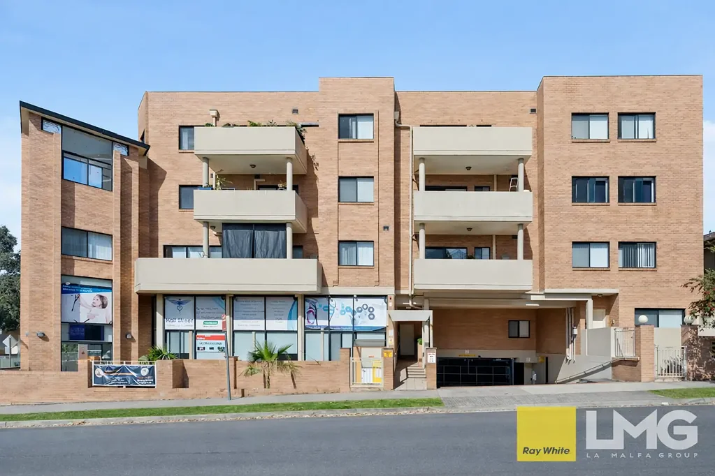 Auburn 3غرفة نوم SPACIOUS & MODERN 3-BEDROOM APARTMENT