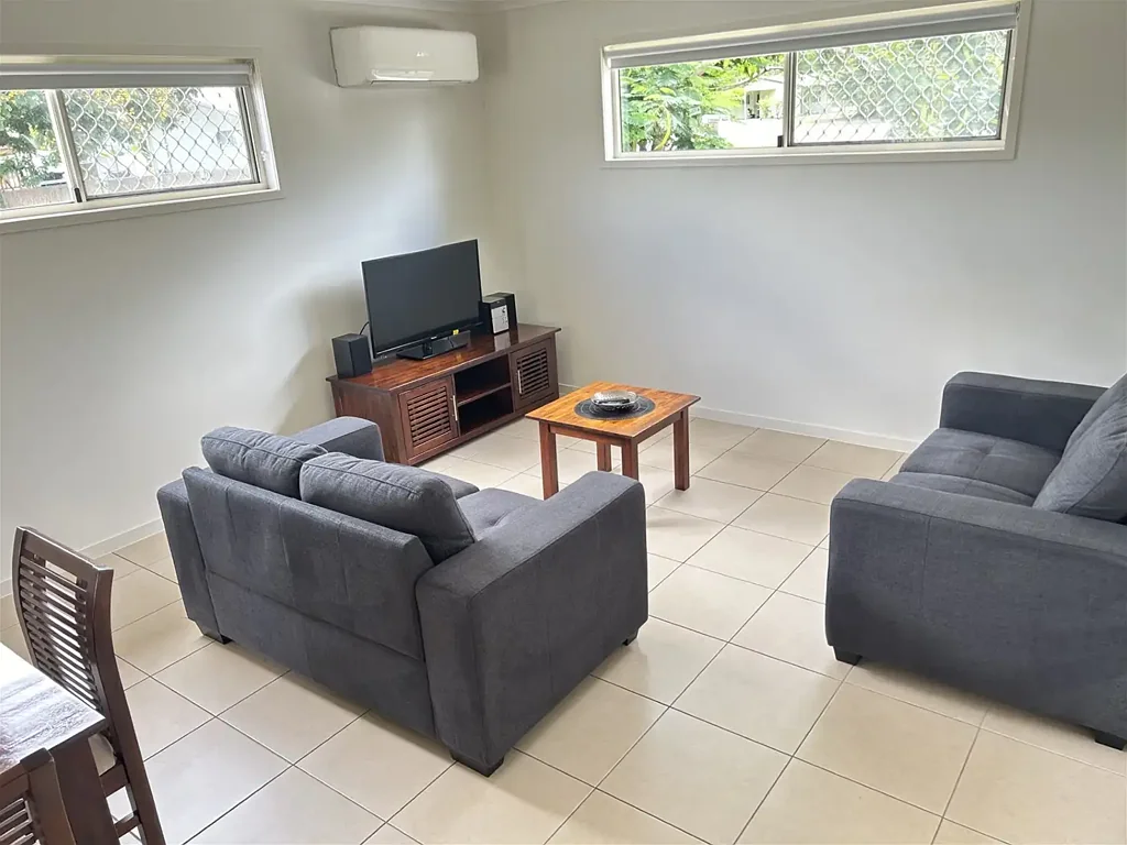 4/3 McKenzie St, Middlemount, QLD 4746