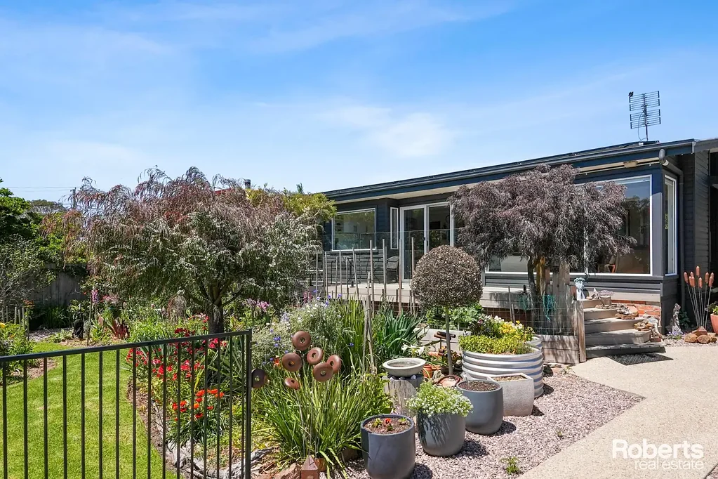 34 Tasman Highway, Bicheno, TAS 7215