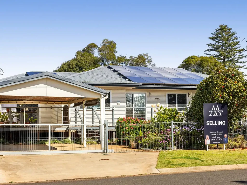 Rockville 5 Bedroom Spacious Family Home Plus  Studio