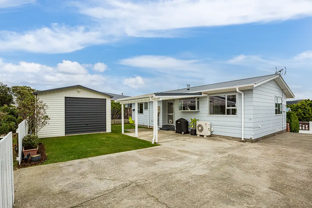 12 Mossburn Grove, Kelson, Lower Hutt, Wellington