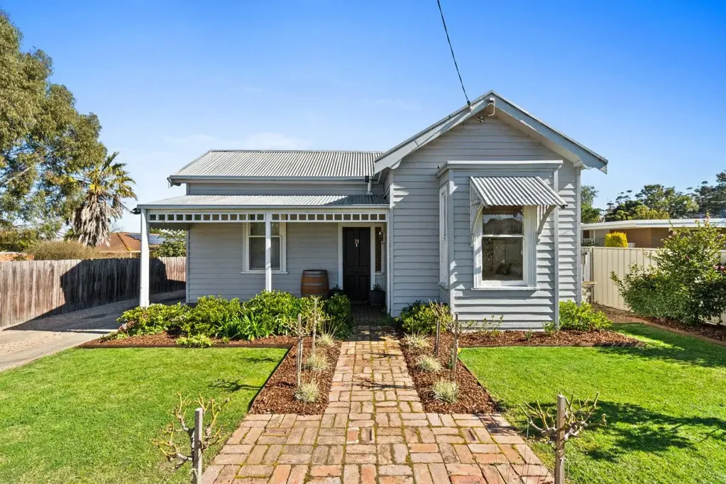 21 Powerscourt Street, Maffra, VIC 3860
