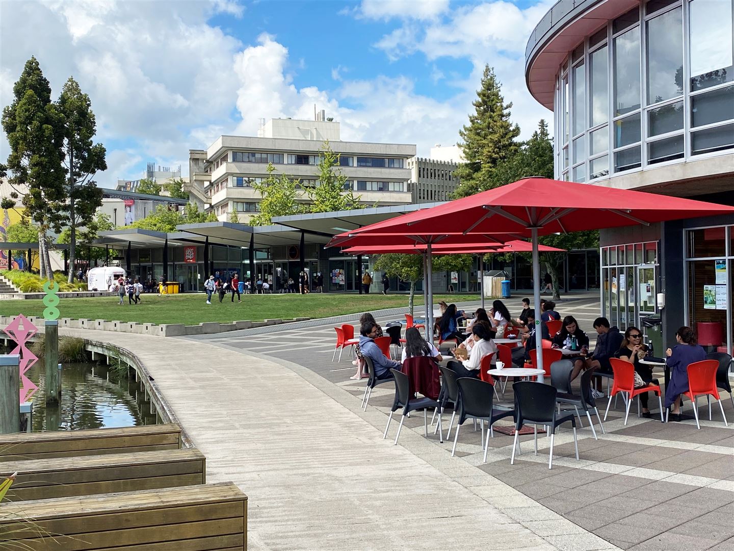 Knowledge Zone - University of Waikato Campus