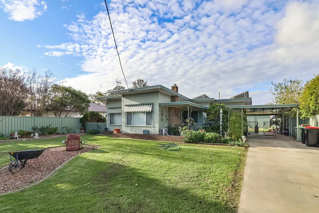 455 Henry Street, Deniliquin, NSW 2710